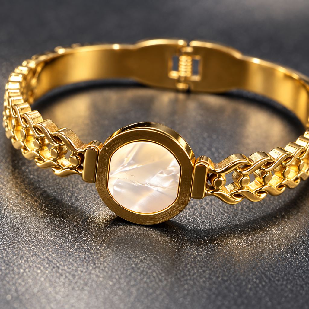 Pearl Crest Bracelet