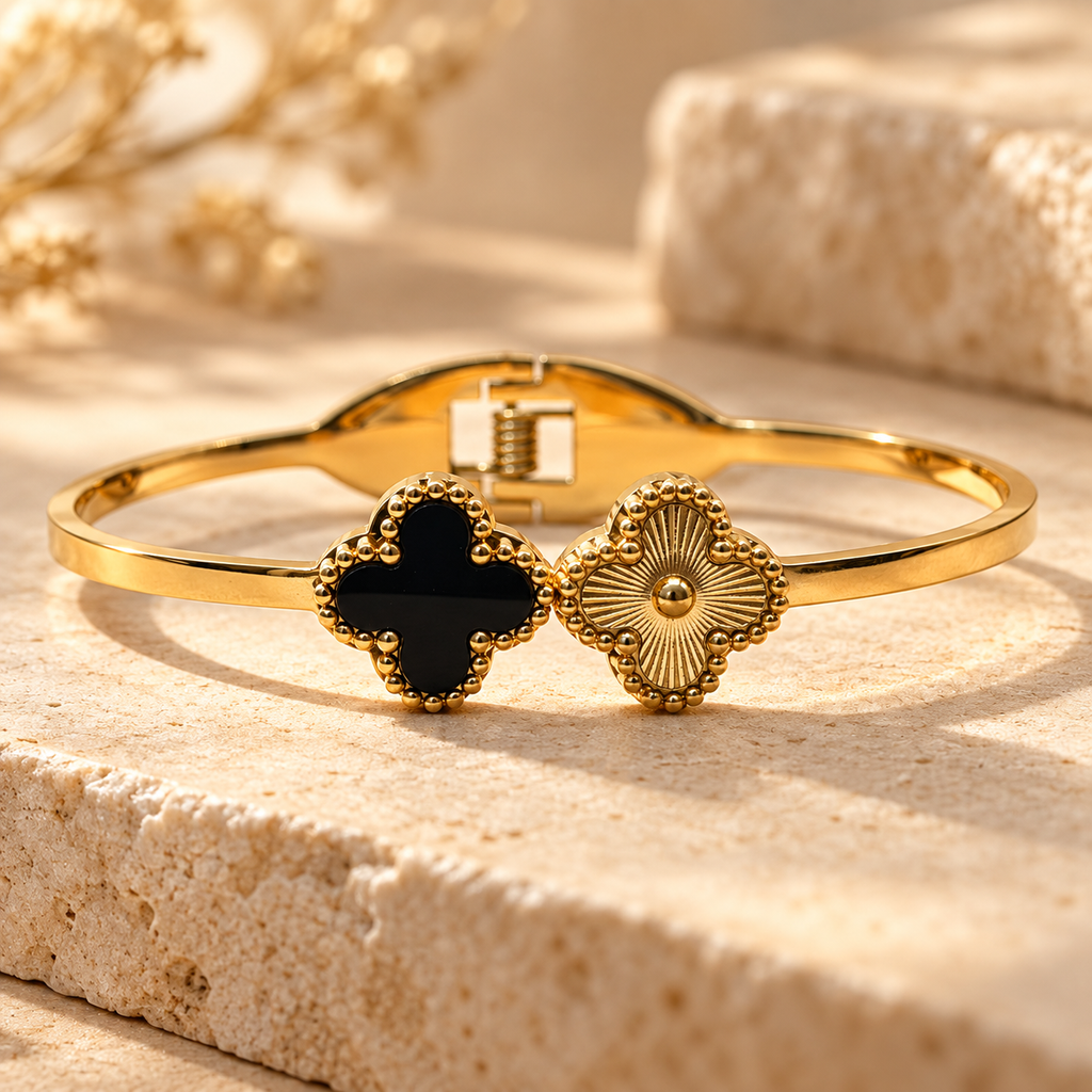Noir Clover Bracelet