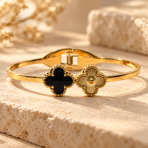 Noir Clover Bracelet