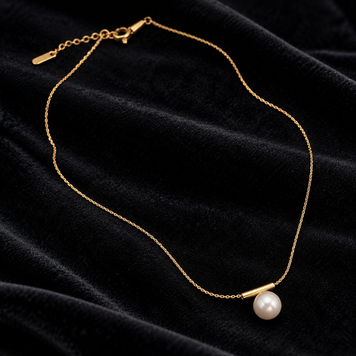 Solitaire Pearl Necklace