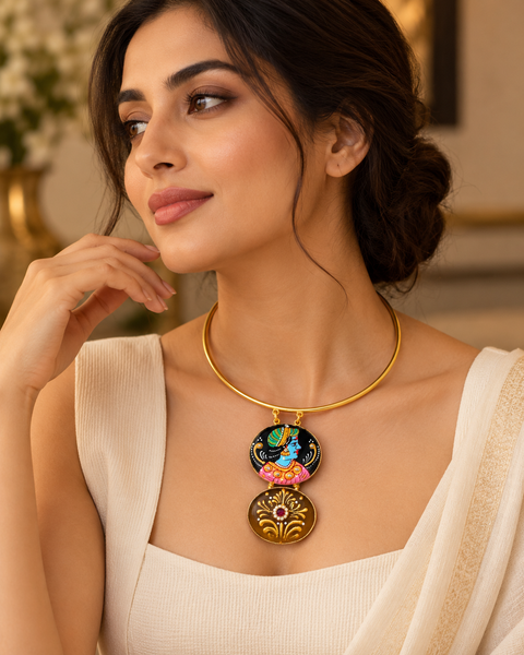 Kala Portrait Collar